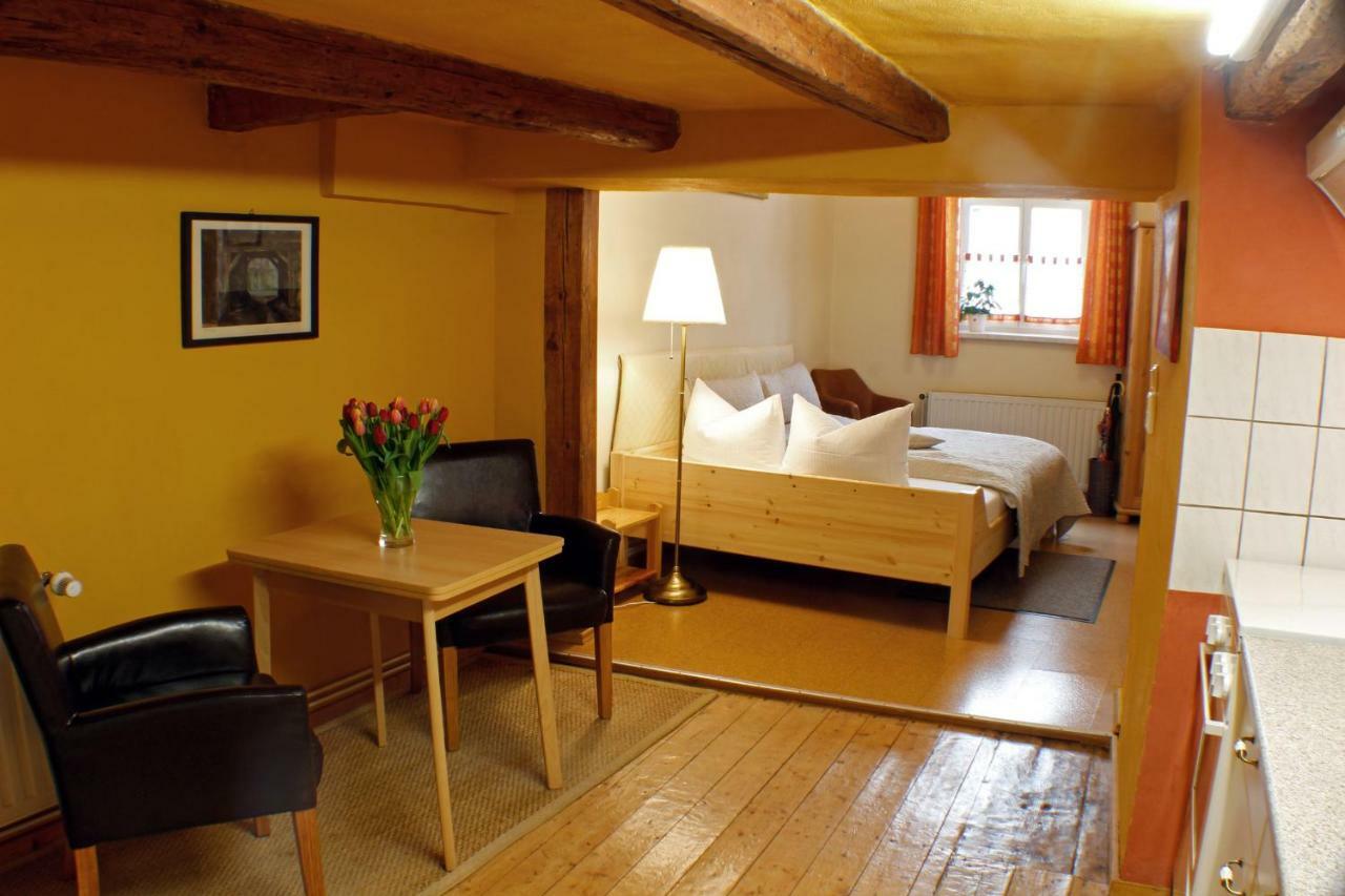 Ferienwohnung Im Damm เควดลินบวร์ก ภายนอก รูปภาพ
